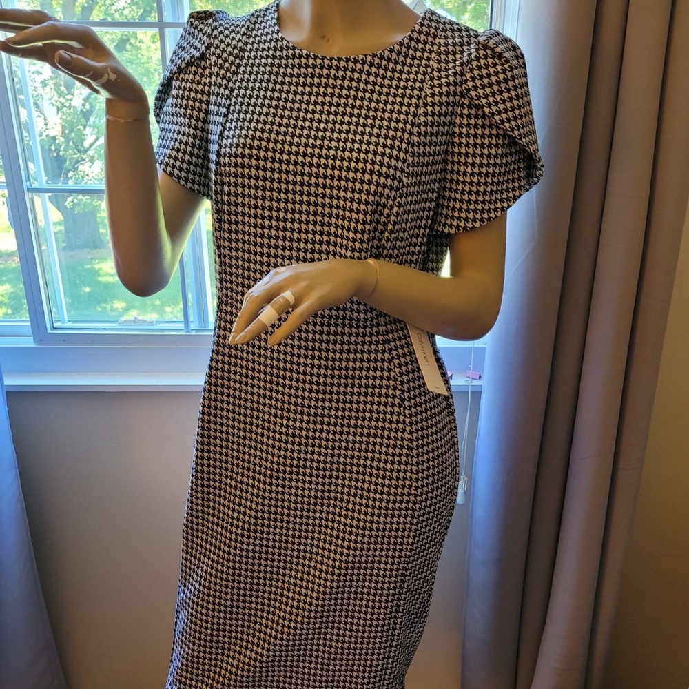 Black & Cream Houndstooth Tulip Sleeved Dress